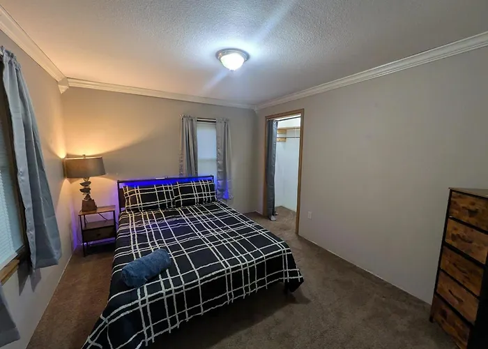 2-bedroom House Close To Marathon Дом отдыха *