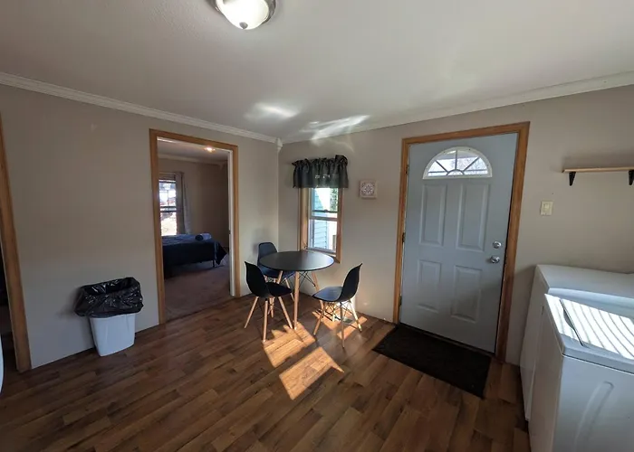 Дом отдыха 2-bedroom House Close To Marathon *