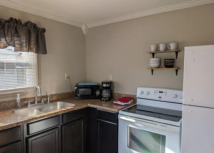 Дом отдыха 2-bedroom House Close To Marathon *